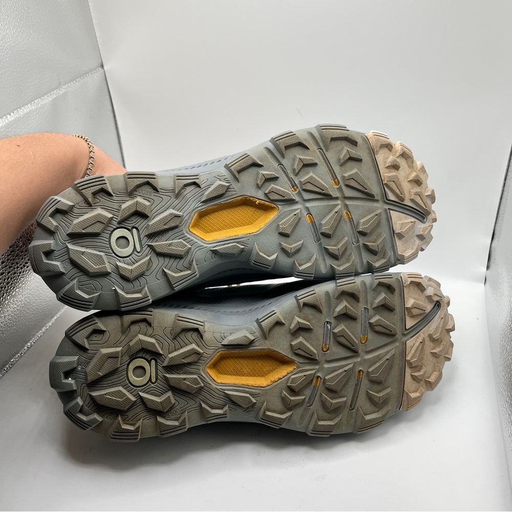 Oboz Katabatic Low Waterproof Hiking Shoes women’s size 9.5 grip sneakers EUC - Picture 8 of 9